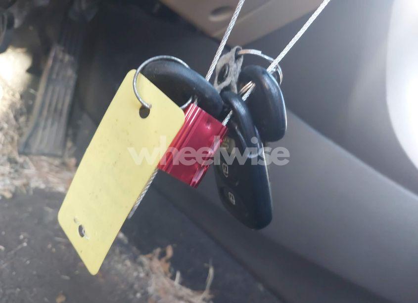 Photo 11 of 2012 Hyundai Elantra GLS (VIN 5NPDH4AE3CH066898)