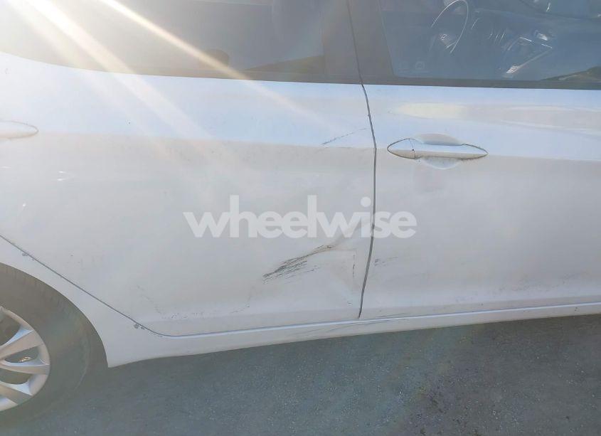 Photo 6 of 2012 Hyundai Elantra GLS (VIN 5NPDH4AE3CH066898)