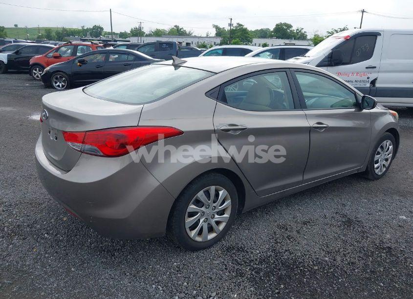 Photo 4 of 2012 Hyundai Elantra GLS (VIN 5NPDH4AE3CH067663)