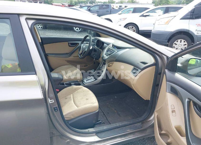 Photo 5 of 2012 Hyundai Elantra GLS (VIN 5NPDH4AE3CH067663)