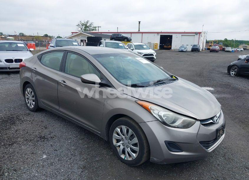Photo 6 of 2012 Hyundai Elantra GLS (VIN 5NPDH4AE3CH067663)