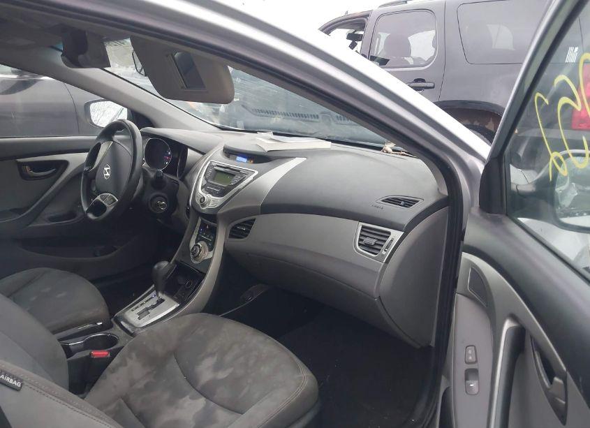 Photo 5 of 2012 Hyundai Elantra GLS (VIN 5NPDH4AE3CH067839)
