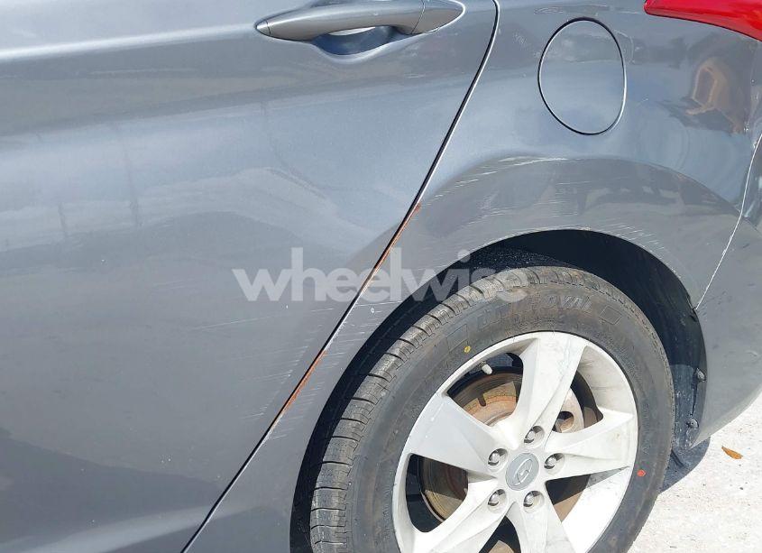 Photo 12 of 2012 Hyundai Elantra GLS (VIN 5NPDH4AE3CH077609)