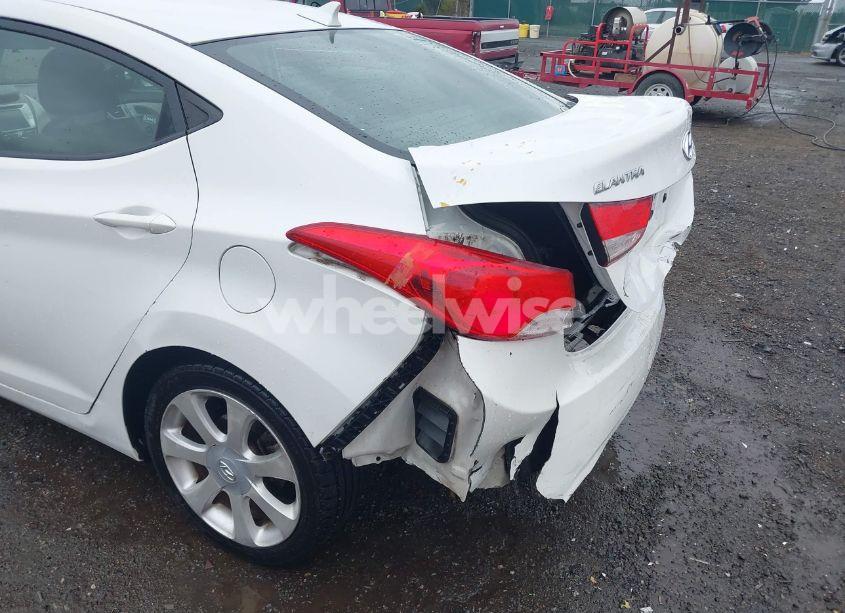 Photo 17 of 2012 Hyundai Elantra LIMITED (VIN 5NPDH4AE3CH082454)