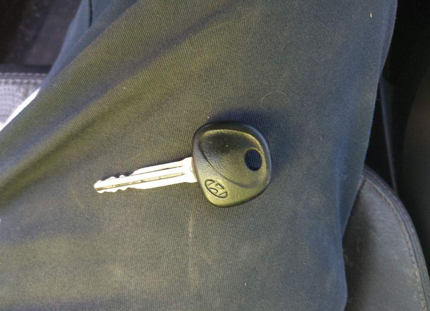 Photo 11 of 2012 Hyundai Elantra LIMITED (VIN 5NPDH4AE3CH093244)