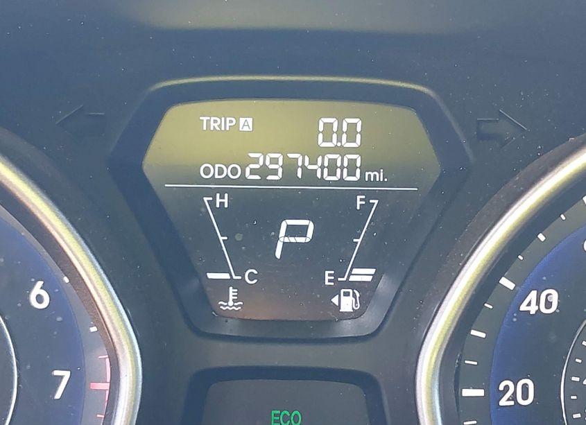 Photo 15 of 2012 Hyundai Elantra LIMITED (VIN 5NPDH4AE3CH093244)