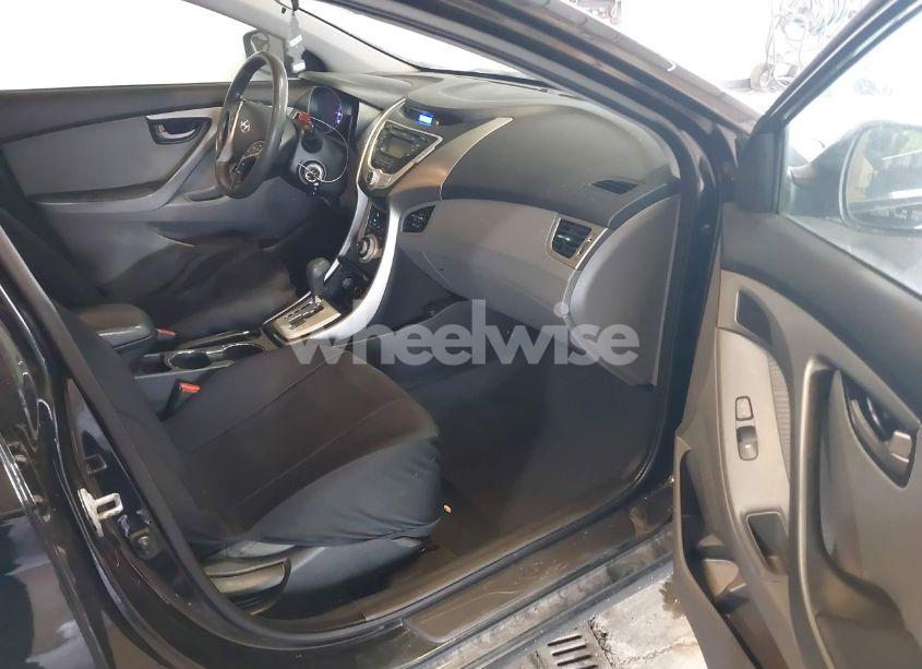 Photo 5 of 2012 Hyundai Elantra GLS (VIN 5NPDH4AE3CH113783)