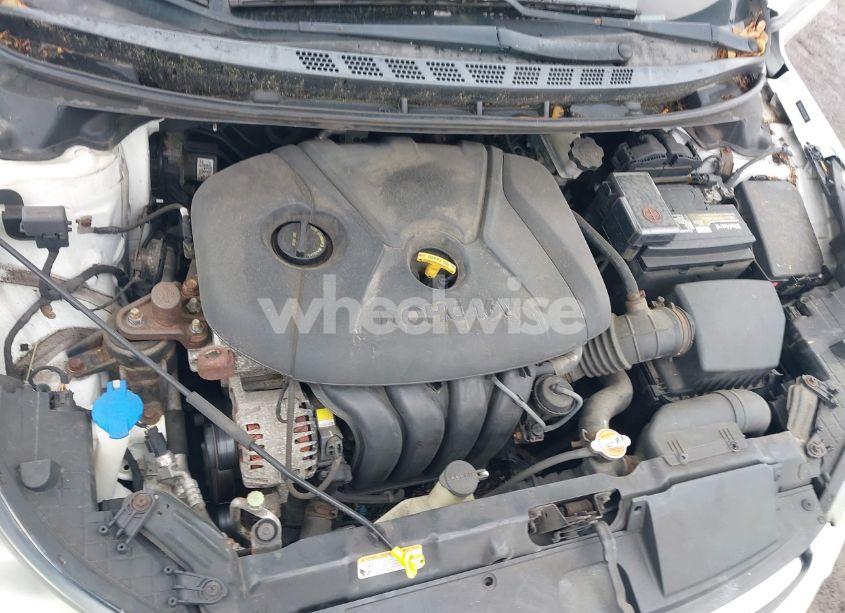 Photo 10 of 2012 Hyundai Elantra GLS (VIN 5NPDH4AE3CH123004)