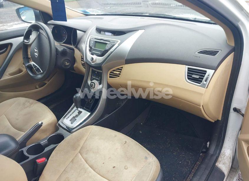 Photo 5 of 2012 Hyundai Elantra GLS (VIN 5NPDH4AE3CH123004)