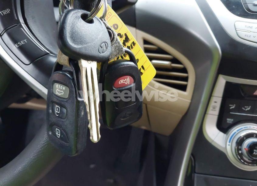 Photo 11 of 2012 Hyundai Elantra GLS (VIN 5NPDH4AE3CH135881)