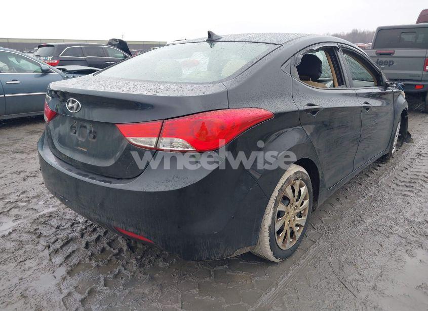 Photo 4 of 2012 Hyundai Elantra GLS (VIN 5NPDH4AE3CH135881)