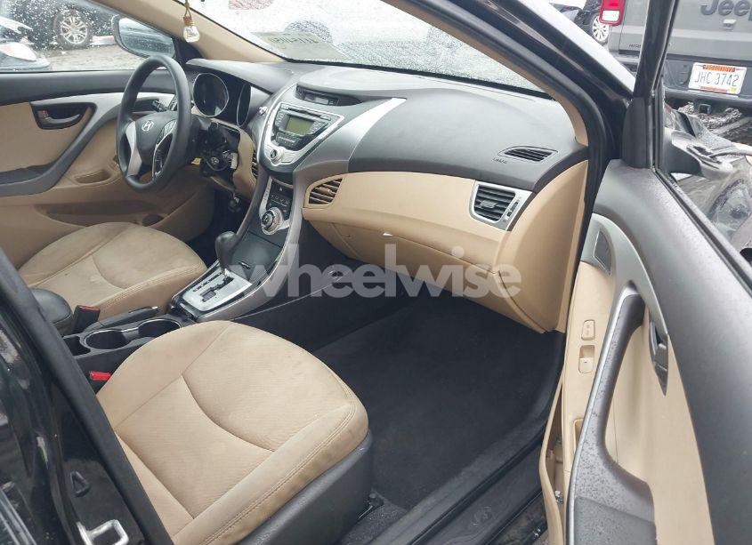 Photo 5 of 2012 Hyundai Elantra GLS (VIN 5NPDH4AE3CH135881)