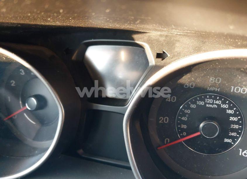 Photo 7 of 2012 Hyundai Elantra GLS (VIN 5NPDH4AE3CH138750)