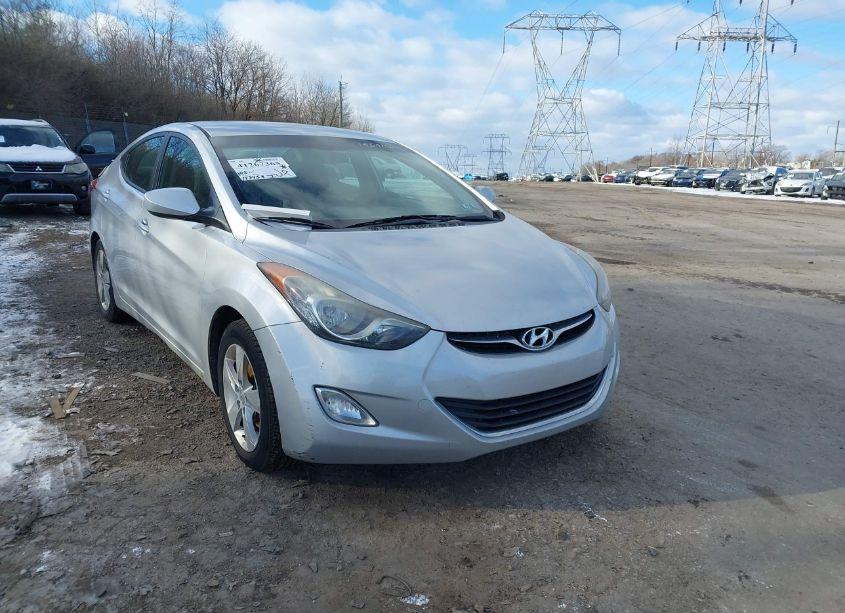 Photo 12 of 2013 Hyundai Elantra GLS (VIN 5NPDH4AE3DH155906)