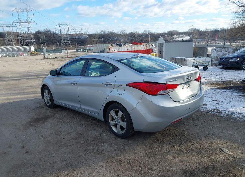 Photo 3 of 2013 Hyundai Elantra GLS (VIN 5NPDH4AE3DH155906)
