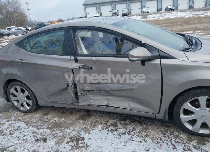Photo 13 of 2013 Hyundai Elantra LIMITED (VIN 5NPDH4AE3DH175928)