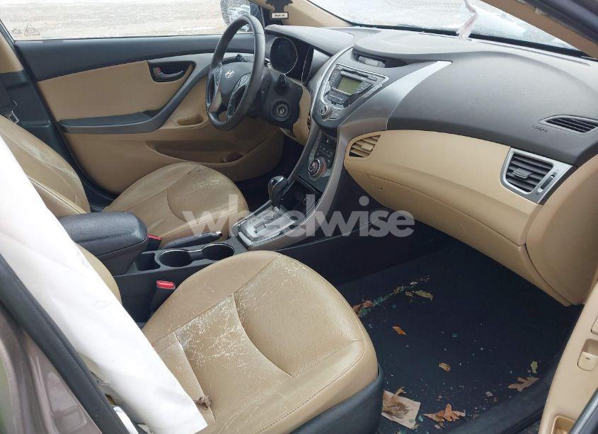 Photo 5 of 2013 Hyundai Elantra LIMITED (VIN 5NPDH4AE3DH175928)