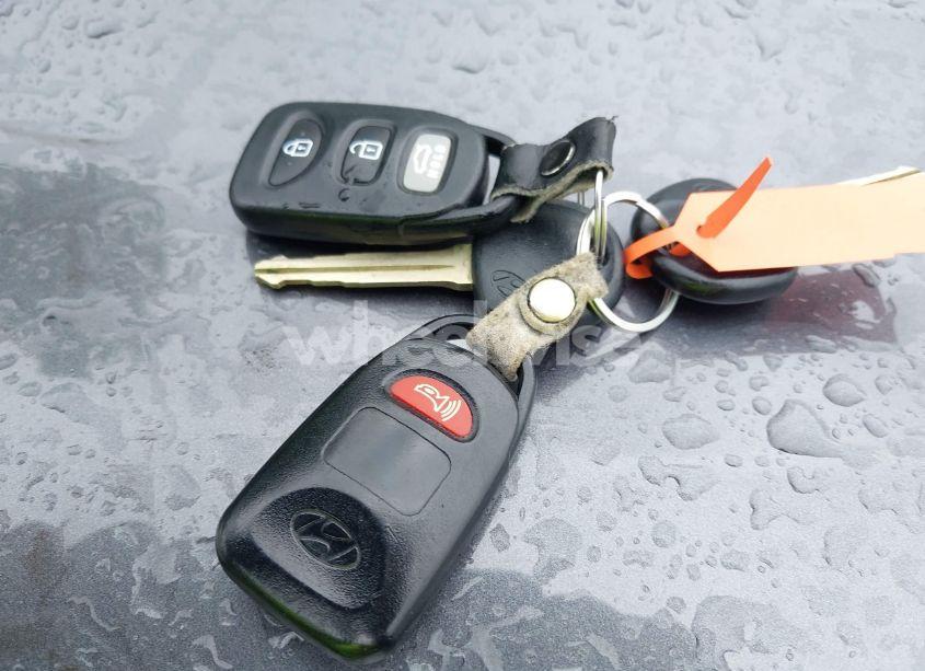 Photo 11 of 2013 Hyundai Elantra GLS (VIN 5NPDH4AE3DH179834)