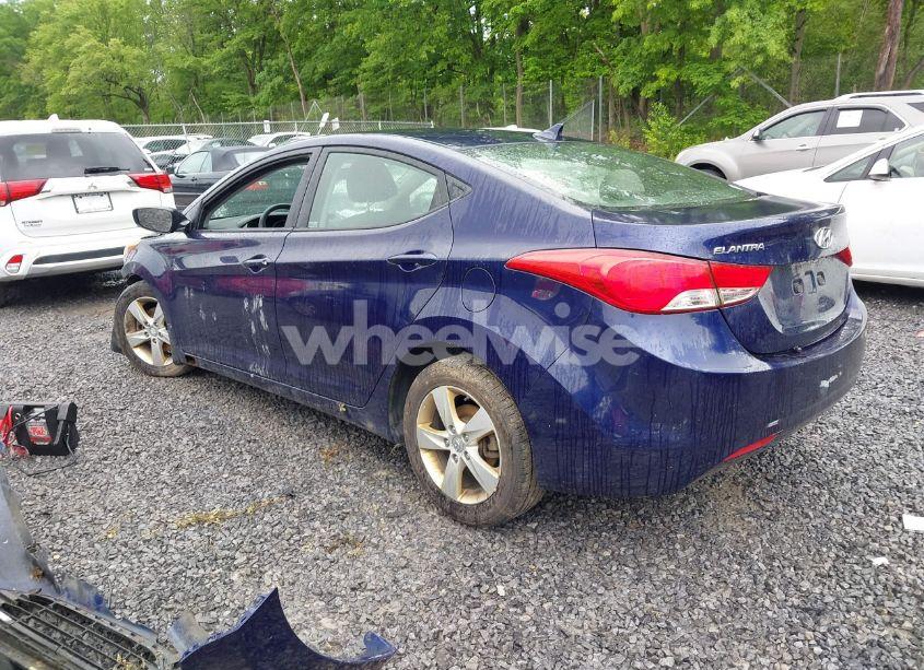 Photo 3 of 2013 Hyundai Elantra GLS (VIN 5NPDH4AE3DH179834)