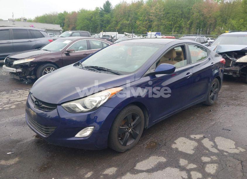 Photo 2 of 2013 Hyundai Elantra GLS (VIN 5NPDH4AE3DH196598)