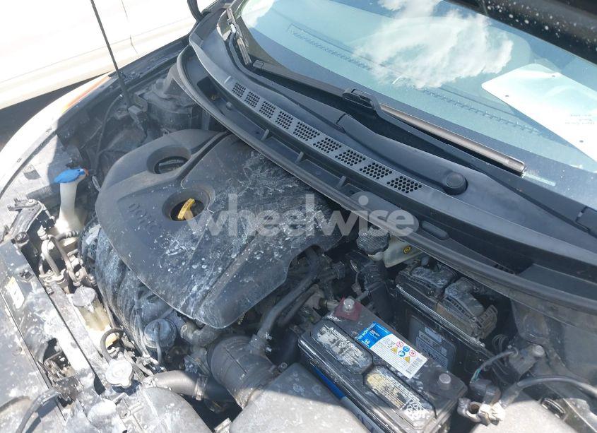 Photo 10 of 2013 Hyundai Elantra LIMITED (VIN 5NPDH4AE3DH211102)