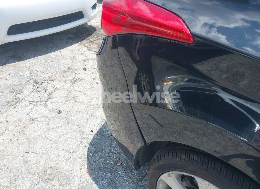 Photo 14 of 2013 Hyundai Elantra LIMITED (VIN 5NPDH4AE3DH211102)