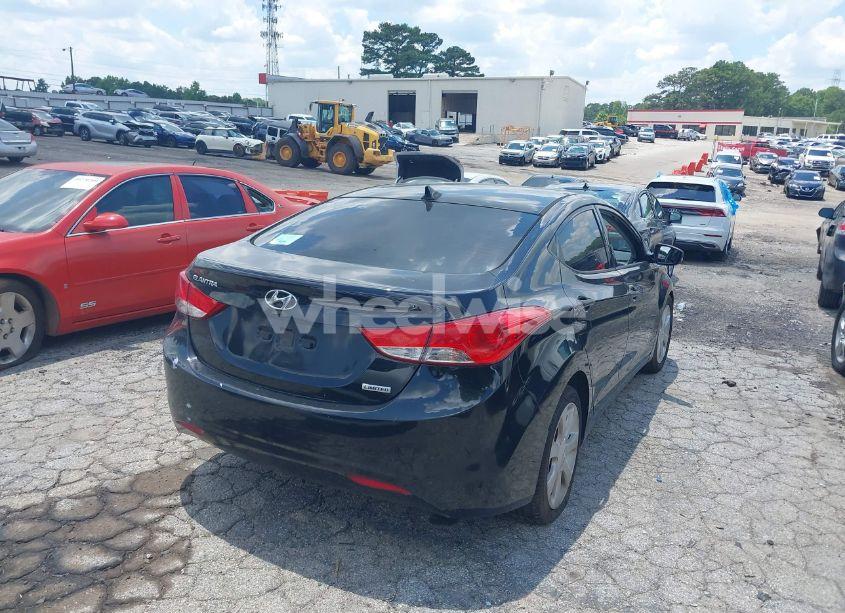Photo 4 of 2013 Hyundai Elantra LIMITED (VIN 5NPDH4AE3DH211102)