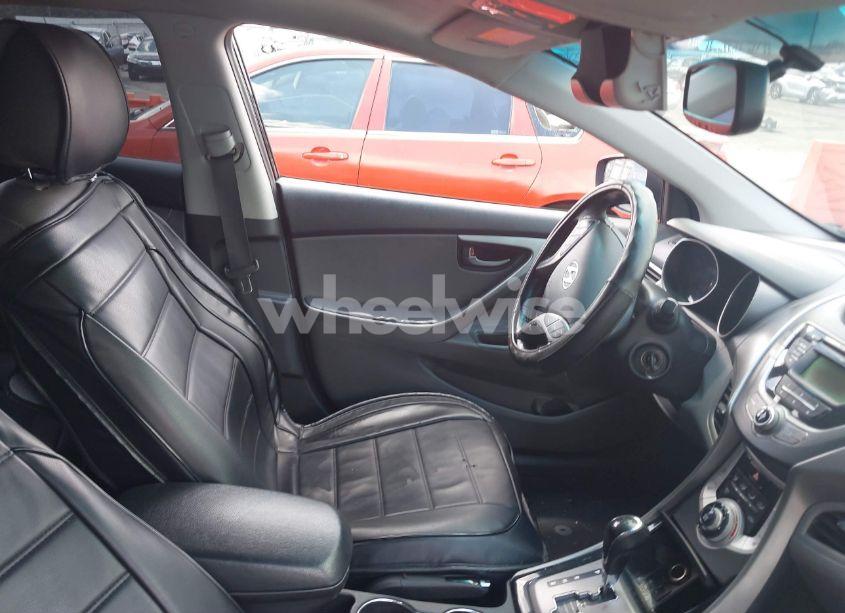 Photo 5 of 2013 Hyundai Elantra LIMITED (VIN 5NPDH4AE3DH211102)