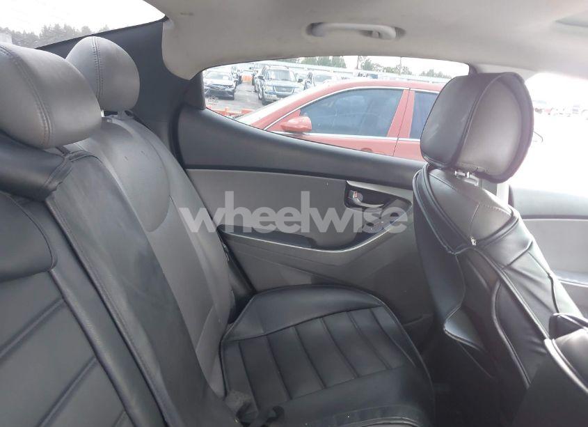 Photo 8 of 2013 Hyundai Elantra LIMITED (VIN 5NPDH4AE3DH211102)