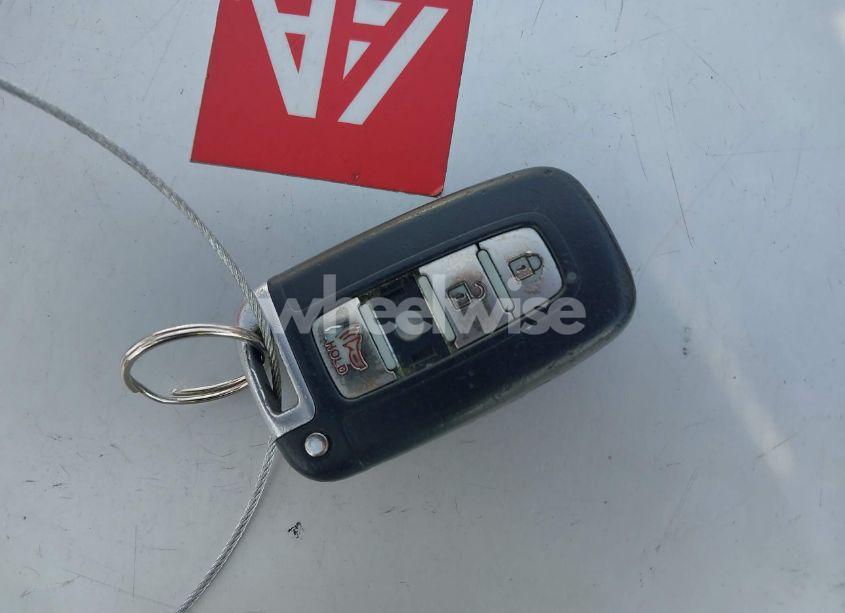 Photo 11 of 2013 Hyundai Elantra LIMITED (VIN 5NPDH4AE3DH230720)