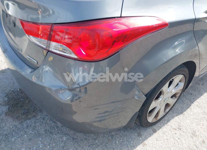 Photo 13 of 2013 Hyundai Elantra LIMITED (VIN 5NPDH4AE3DH230720)