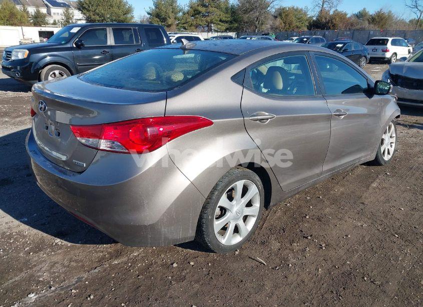 Photo 3 of 2013 Hyundai Elantra LIMITED (VIN 5NPDH4AE3DH251017)