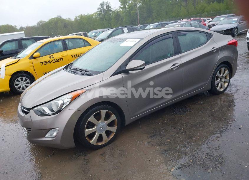 Photo 2 of 2013 Hyundai Elantra LIMITED (VIN 5NPDH4AE3DH265371)
