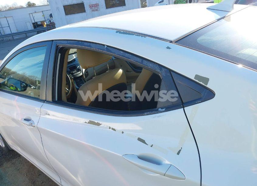 Photo 6 of 2013 Hyundai Elantra LIMITED (VIN 5NPDH4AE3DH279402)