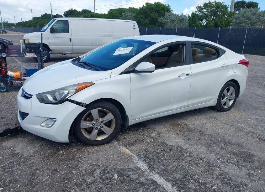 Photo 2 of 2013 Hyundai Elantra GLS (VIN 5NPDH4AE3DH284549)