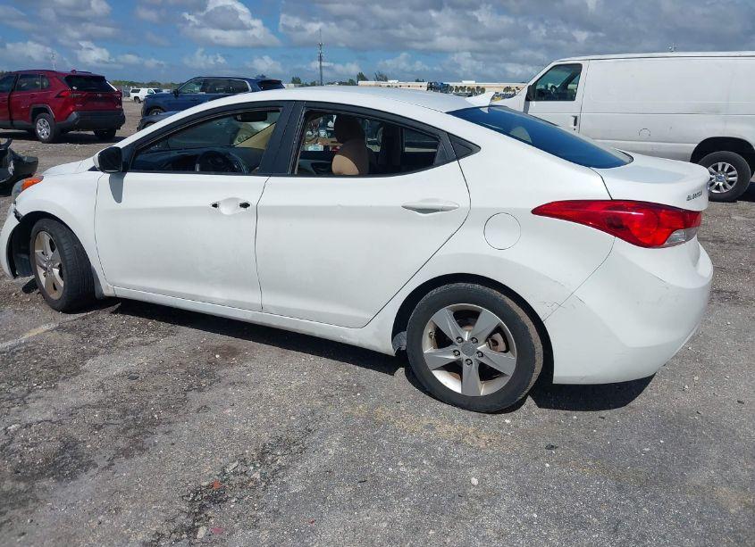 Photo 3 of 2013 Hyundai Elantra GLS (VIN 5NPDH4AE3DH284549)
