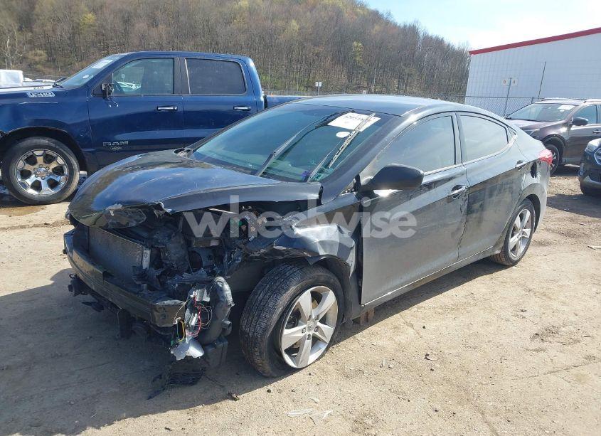 Photo 2 of 2013 Hyundai Elantra GLS (VIN 5NPDH4AE3DH284874)