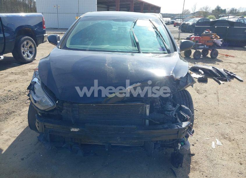 Photo 6 of 2013 Hyundai Elantra GLS (VIN 5NPDH4AE3DH284874)