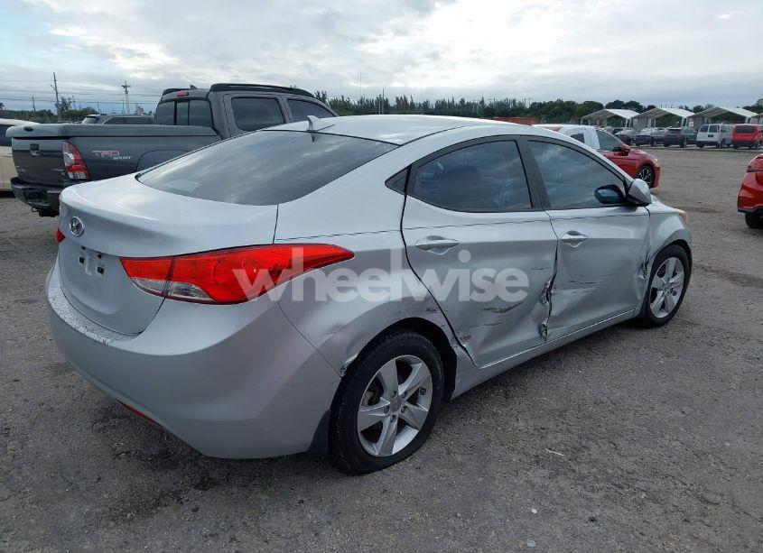Photo 4 of 2013 Hyundai Elantra GLS (VIN 5NPDH4AE3DH284907)