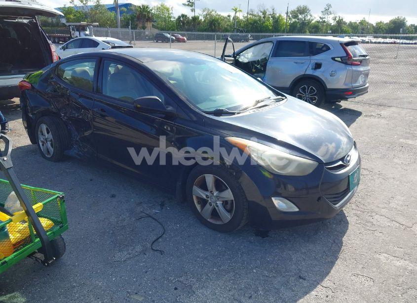 2013 Hyundai Elantra GLS (VIN 5NPDH4AE3DH289301) main photo