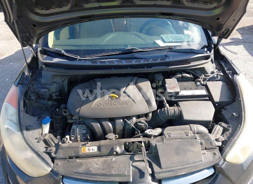 Photo 10 of 2013 Hyundai Elantra GLS (VIN 5NPDH4AE3DH289301)