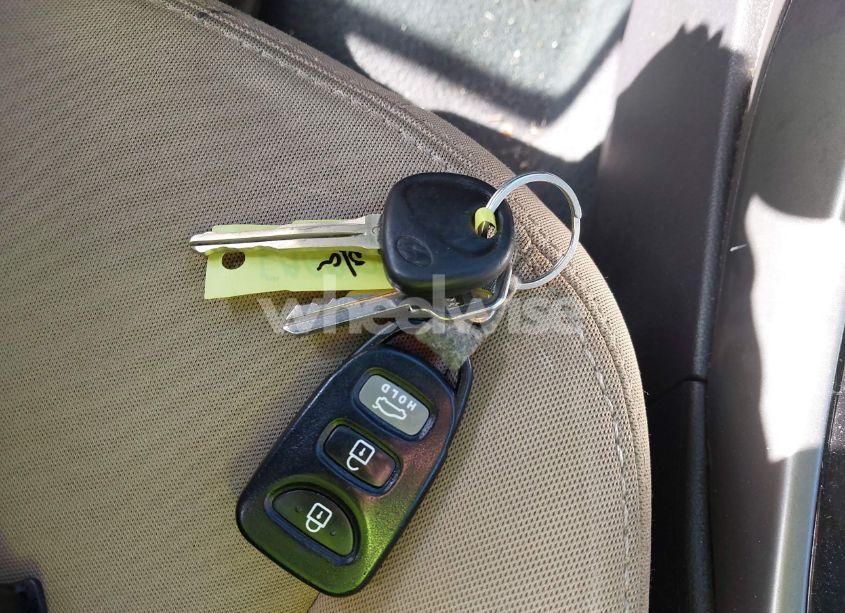 Photo 11 of 2013 Hyundai Elantra GLS (VIN 5NPDH4AE3DH289301)