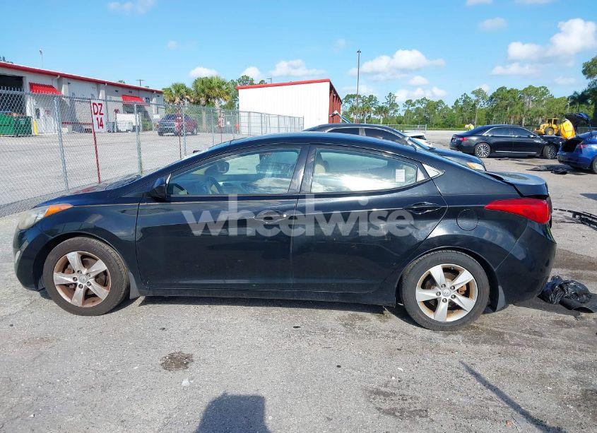 Photo 14 of 2013 Hyundai Elantra GLS (VIN 5NPDH4AE3DH289301)