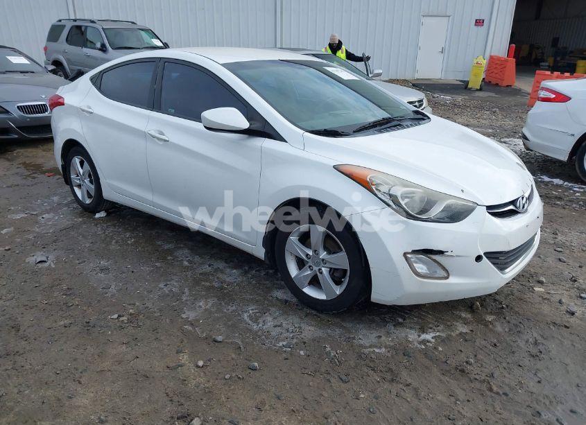 2013 Hyundai Elantra GLS (VIN 5NPDH4AE3DH290951) main photo