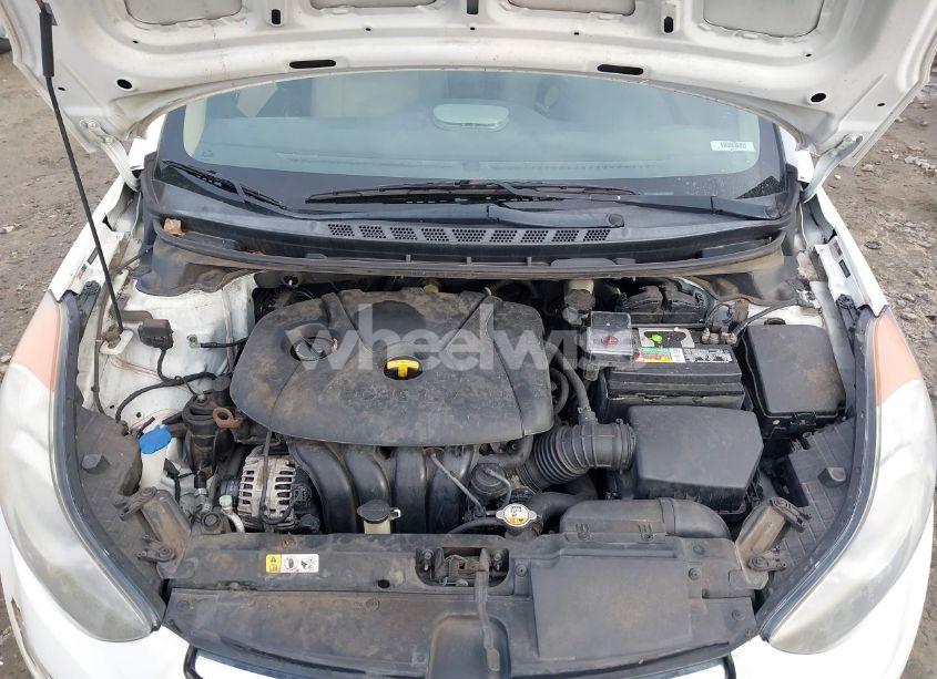 Photo 10 of 2013 Hyundai Elantra GLS (VIN 5NPDH4AE3DH290951)