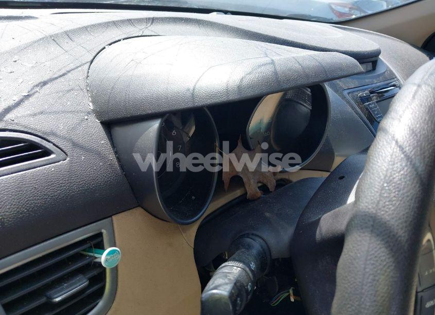 Photo 7 of 2013 Hyundai Elantra GLS (VIN 5NPDH4AE3DH293638)