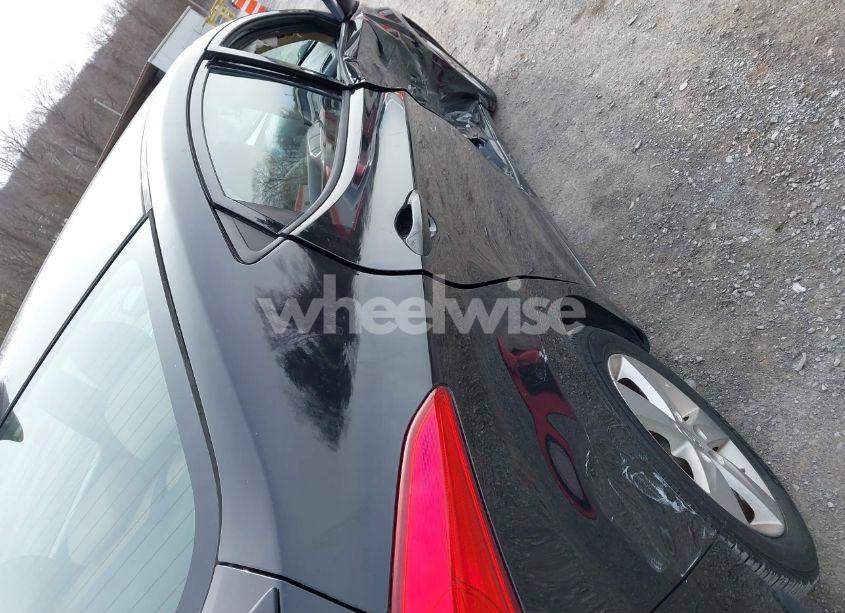 Photo 19 of 2013 Hyundai Elantra GLS (VIN 5NPDH4AE3DH311698)