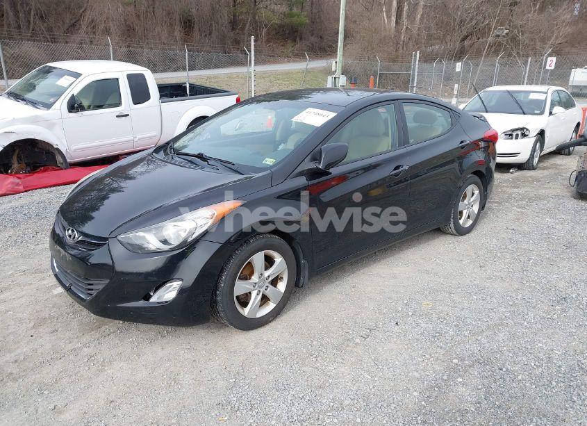 Photo 2 of 2013 Hyundai Elantra GLS (VIN 5NPDH4AE3DH311698)