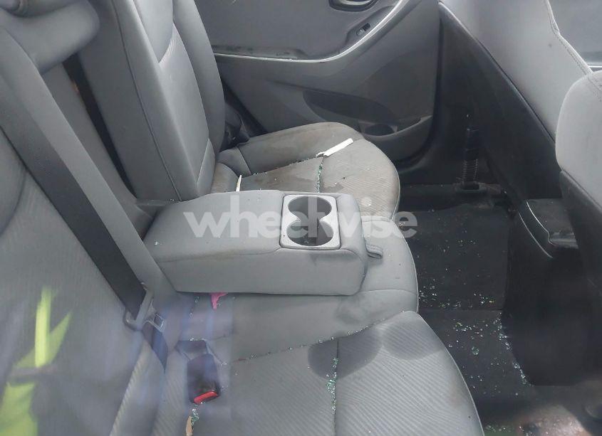 Photo 8 of 2013 Hyundai Elantra GLS (VIN 5NPDH4AE3DH314388)