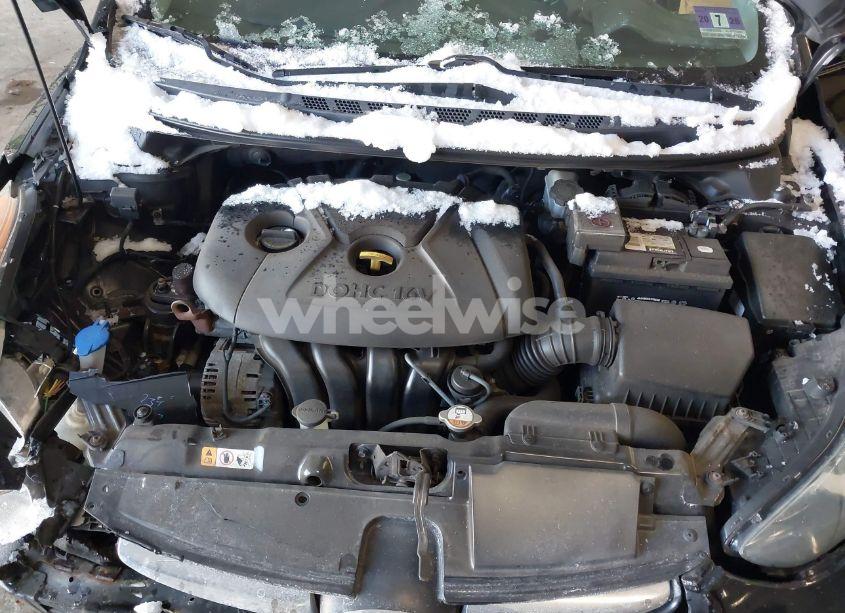 Photo 10 of 2013 Hyundai Elantra GLS (VIN 5NPDH4AE3DH315444)